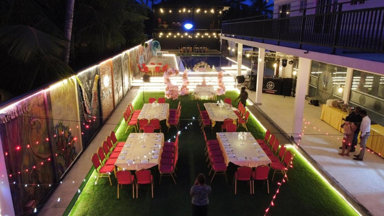 Aurora Banquet And Hotel ชิลอว์ ภายนอก รูปภาพ